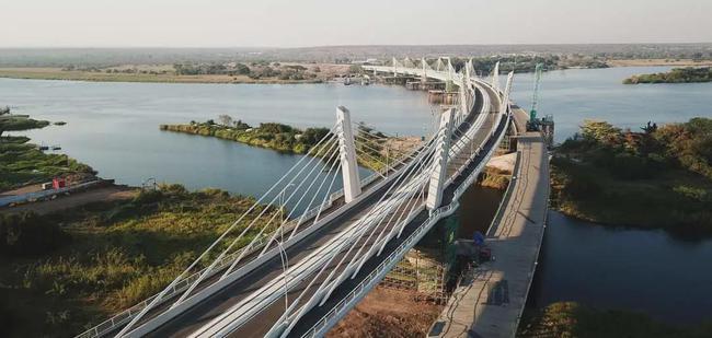 Kasashen Botswana da Zambia sun bude gadar Kazungula_fororder_210511-Kazungula bridge