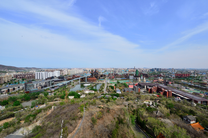 图片默认标题_fororder_8.从石景山上俯瞰首钢园和北京城