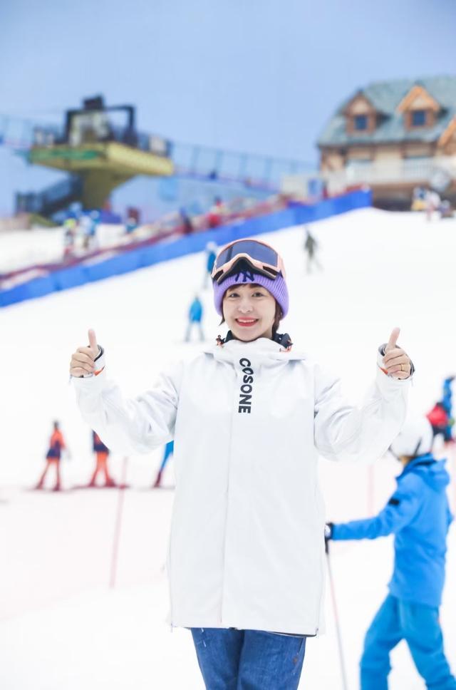 중국의 첫 스키 세계 월계관 수상자와 딸의 올림픽 꿈_fororder_123123123123