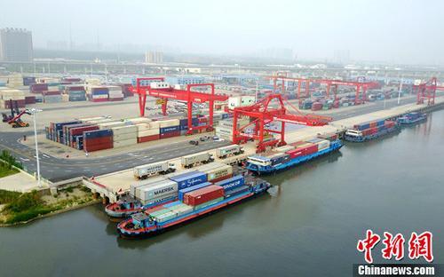 A container terminal [File photo: Chinanews.com]