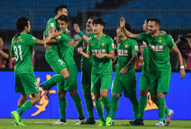Beijing Guoan has been pushed to a 4-4 draw by Yanbian in the Chinese Super League on Sunday. [Photo: sohu.com]