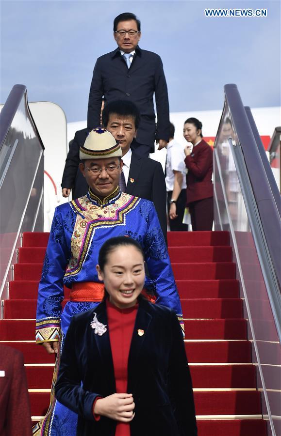 Delegates of Gansu Province to the 19th National Congress of the Communist Party of China (CPC) arrive at Capital International Airport in Beijing, capital of China, Oct. 16, 2017. The congress will start on Oct. 18 in Beijing. [Photo: Xinhua]