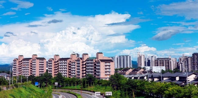The unaffordable housing prices have made it almost impossible for many Chinese residents to have their own houses. [Photo: thinkstockphotos]