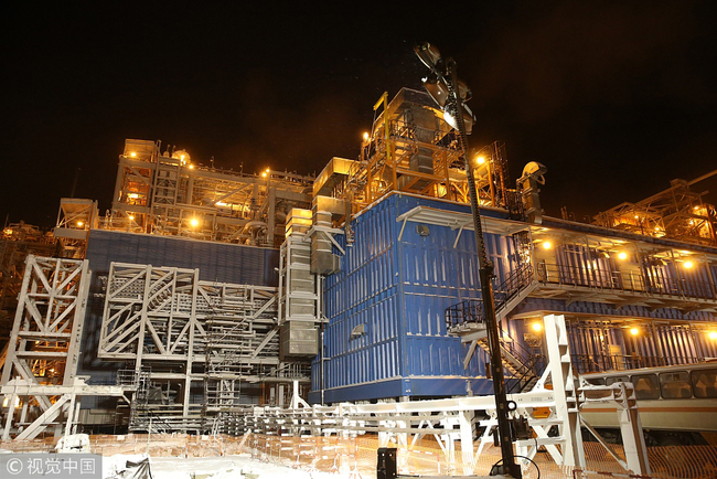 A general view of the Yamal LNG plant in Sabetta port on the Yamal Peninsula in Siberia, Russia, December 8, 2017.  [Photo: VCG]