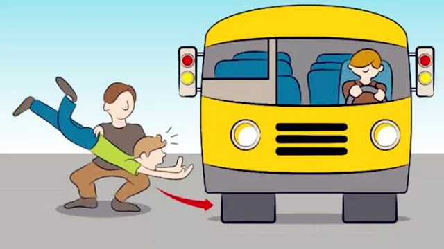 用中文说: "To throw someone under the bus"