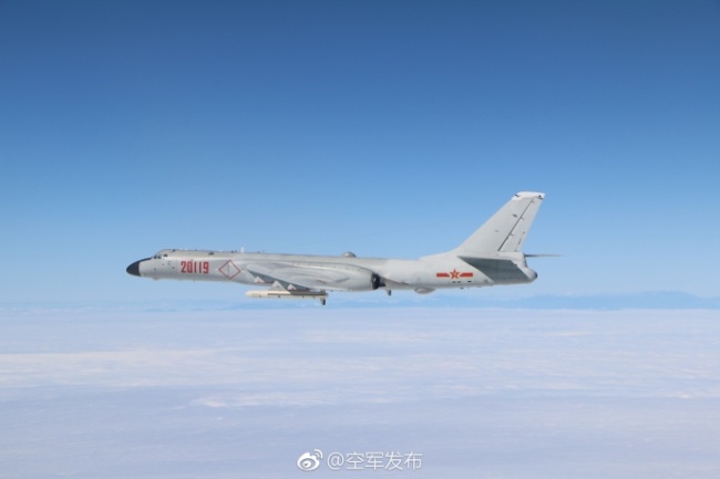 A Chinese air force formation conducts a regular patrol exercise that passes the Bashi Channel and Miyako Strait on Monday, December 11, 2017. [Photo: Official Weibo account of PLA Air Force]