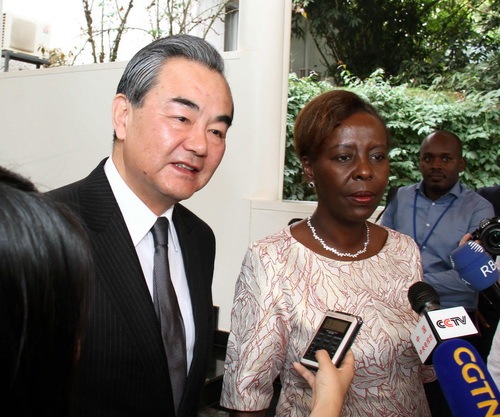 Chinese Foreign Minister Wang Yi briefs the media in Kigali, capital of Rwanda, on Saturday, January 13, 2018. [Photo: fmprc.gov.cn]