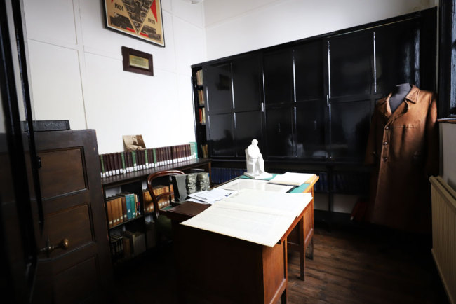The "Lenin Room" of the Marx Memorial Library where Lenin worked in exile in 1902 and 1903 [Photo: China Plus/Duan Xuelian]