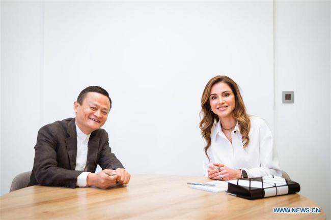 Queen Rania of Jordan (R) meets with Jack Ma, founder and chairman of China's e-commerce giant Alibaba Group, at the office of the Edraak platform in Amman, Jordan, on May 7, 2018. King Abdullah II of Jordan on Monday received Jack Ma, the state-run Petra News Agency reported. [Photo: Xinhua]