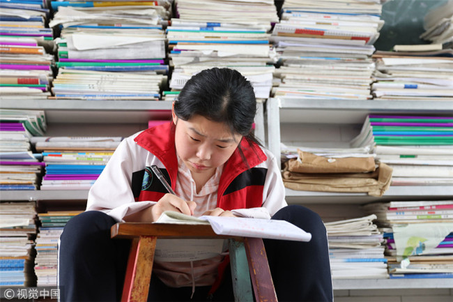 中国学生们备战高考 Chinese students prepares for college entrance exam