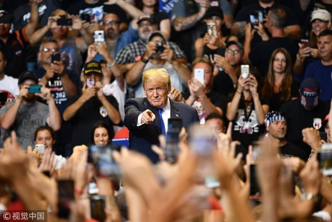 US President Donald Trump speaks at a political rally at Mohegan Sun Arena in Wilkes-Barre, Pennsylvania on August 2, 2018. [Photo: VCG]