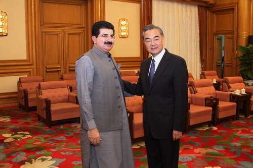 Chinese State Councilor and Foreign Minister Wang Yi meets with Pakistan's Chairman of Senate Sadiq Sanjrani in Beijing on August 16, 2018. [Photo: fmprc.gov.cn]