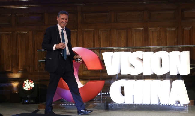 Jim O'Neill, the British economist who put forward the concept of BRIC nations, addresses the Q&A session after his talk at China Daily's Vision China event in London on Thursday. [Photo by Zou Hong/chinadaily.com.cn]