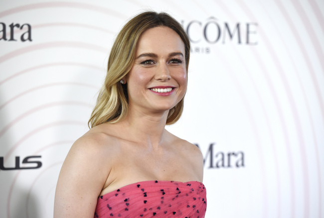 Brie Larson arrives at the Women In Film Crystal and Lucy Awards at the Beverly Hilton Hotel on Wednesday, June 13, 2018, in Beverly Hills, Calif. Larson packs a punch in the first female-led “Captain Marvel” film. [Photo：AP]