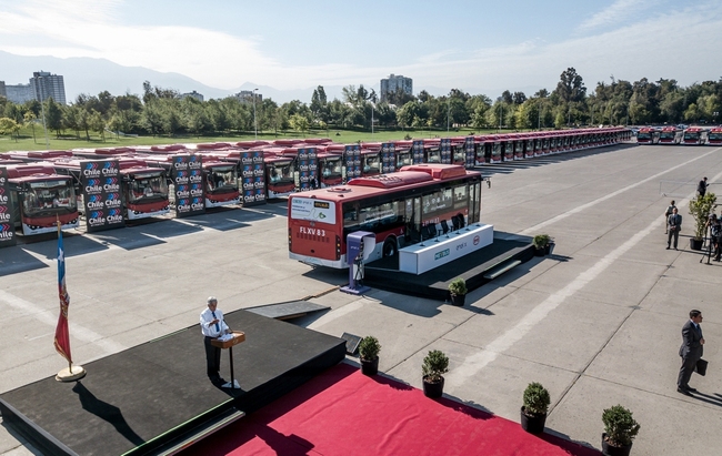 A fleet of 100 electric buses, made by China's BYD, are delivered to the Chilean government on Thursday, December 13, 2018. [Photo: China Plus]