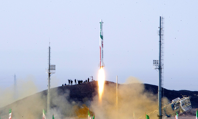 A picture obtained on December 14, 2013 from Iran's ISNA news agency allegedly shows the launch of the Pajohesh (research) rocket containing a live space monkey named Fargam (Auspicious) at an undisclosed location in Iran. [File photo; AFP]