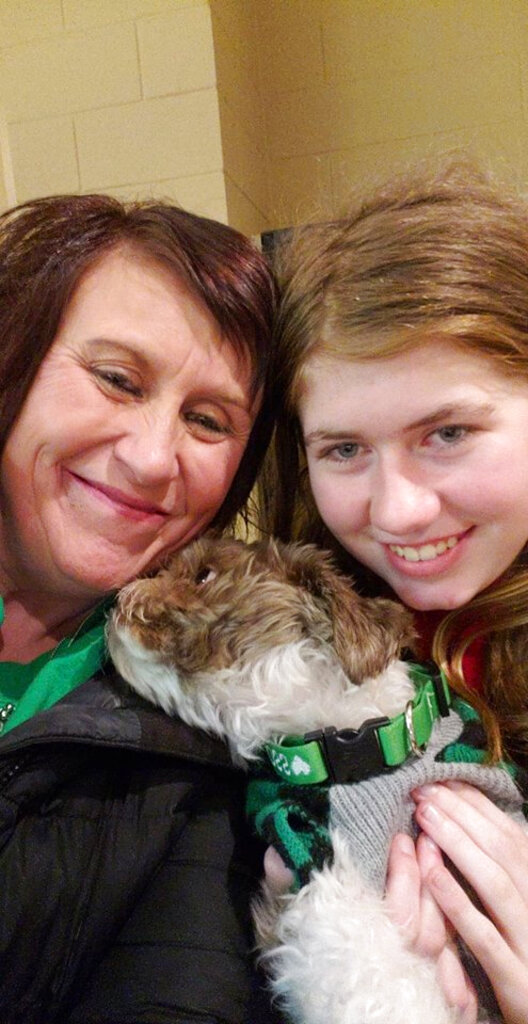 This Friday, Jan. 11, 2019 photo shows Jayme Closs, right, with her aunt, Jennifer Smith in Barron, Wis. Jake Thomas Patterson, a 21-year-old man killed a Wisconsin couple in a baffling scheme to kidnap Jayme Closs, their teenage daughter, then held the girl captive for three months before she narrowly managed to escape and reach safety as he drove around looking for her, authorities said. [Photo: Jennifer Smith via AP]
