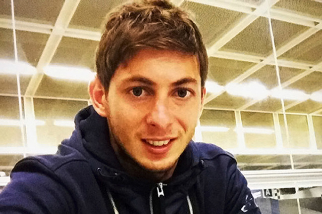 Emiliano Sala just signed a deal with Premier League club Cardiff City on Jan 20, 2019. [Photo: IC]