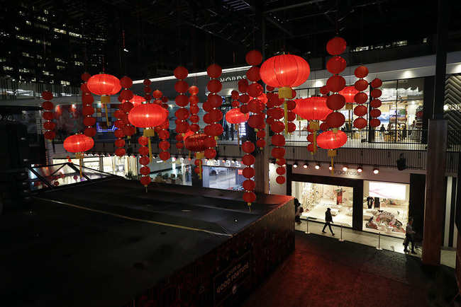 Decorations, part of a Lunar New Year installation, are placed in the main atrium of a mall Thursday, Jan. 31, 2019 in Santa Monica, Calif.[Photo: AP]