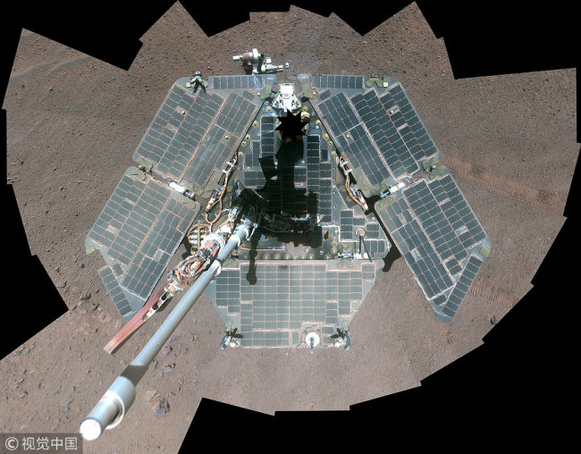 A self-portrait of NASA's Mars Exploration Rover Opportunity, a combination of multiple frames taken by Opportunity's panoramic camera (Pancam) from March 22 through March 24, 2014 on planet Mars is seen in this NASA/JPL-Caltech image released on April 17, 2014. [Photo: VCG]