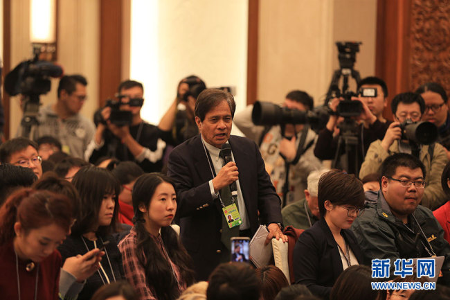 NBC Journalist raises his question during the press conference of the second session of the 13th National Committee of Chinese People's Political Consultative Conference (CPPCC) at the Great Hall of the People in Beijing, on Saturday, March 2, 2019. [Photo: Xinhua]