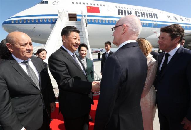Chinese President Xi Jinping arrives in the southern French city of Nice, March 24, 2019, before heading to the Principality of Monaco for a state visit. Xi and his wife, Peng Liyuan, were greeted by senior government officials of Monaco and France at the airport. [Photo: Xinhua/Ju Peng]