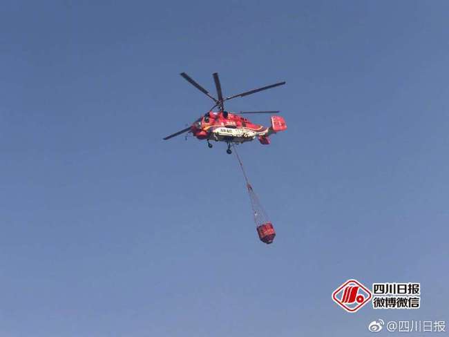 Hundreds of firefighters are battling forest fires that have been sweeping mountain forests in three different counties in southwest China's Sichuan Province. [Photo: Sichuan Daily]