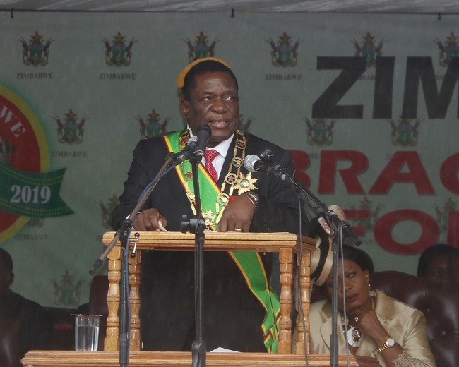 Zimbabwean President Emmerson Mnangagwa gives a keynote speech at the main event to celebrate the 39th anniversary of Zimbabwe’s Independence at the National Sports Stadium in Harare on Thursday, April 18, 2019. [Photo: China Plus]