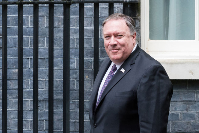 U.S. Secretary of State Mike Pompeo arrives at 10 Downing Street for talks with British Prime Minister Theresa May and Foreign Secretary Jeremy Hunt on 08 May, 2019 in London, England. [Photo: IC]