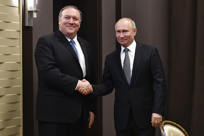 Russian President Vladimir Putin meets with US Secretary of State Mike Pompeo at the Bocharov Ruchei residence in Sochi on May 14, 2019. [Photo: AFP/Pool/Alexander Nemenov]