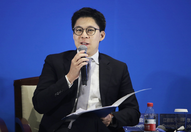 Kenneth Fok, a member of the National Committee of the Chinese People's Political Consultative Conference, and the vice president of the Fok Ying Tung Group, speaks during a forum on the sidelines of the Conference on Dialogue of Asian Civilizations in Beijing on Wednesday, May 15, 2019. [Photo provided to China Plus by Li Zhengni]