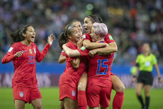 USA's Alex Morgan celebrates after scoring a goal during a match between USA X land, valid for the 2019 FIFA Women'#39;s World Cup, held on Tuesday, June 11, 2019, at the Auguste Delaune Stadium in Reimsance. [Photo: IC]