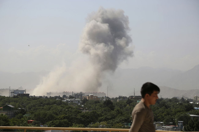 Smokes rises after a huge explosion in Kabul, Afghanistan, Monday, July 1, 2019. Powerful explosion rocks Afghan capital, with smoke seen billowing from downtown area near U.S. Embassy. [Photo: IC]<br><br>