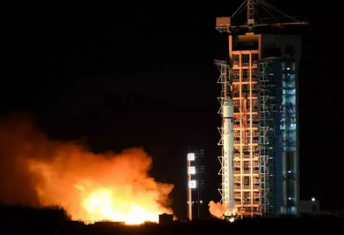 The Long March-2D carrier rocket with the Tianzhi-1 software-defined satellite on board before it was launched from the Jiuquan Satellite Launch Center in northwest China on November 20, 2018. [Photo: Bureau of Major R&D Programs, Chinese Academy of Sciences]