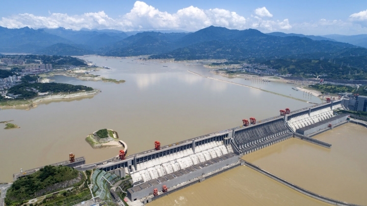 Yangtze River sees first flood this year - China Plus