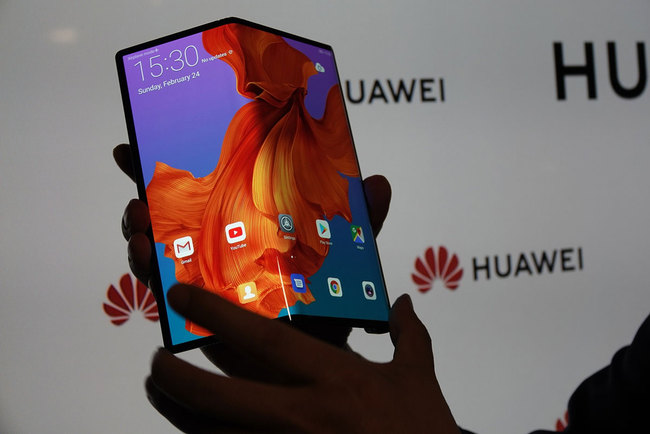 This file photo shows Huawei's 5G foldable smartphone Mate X at its launch event during the Mobile World Congress 2019 in Barcelona, Spain, February 24, 2019. [File photo: VCG]