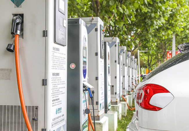 Charging stations for electric vehicles in Shanghai. [File Photo: IC]