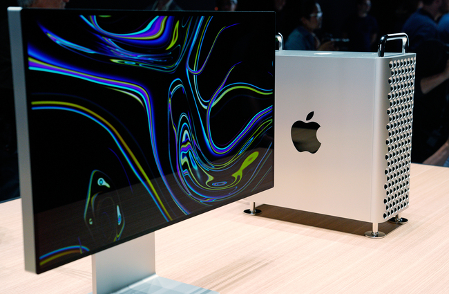 The new Mac Pro computer and Pro Display XDR are displayed during Apple's annual Worldwide Developers Conference in San Jose, California, U.S. June 3, 2019. [Photo: VCG]