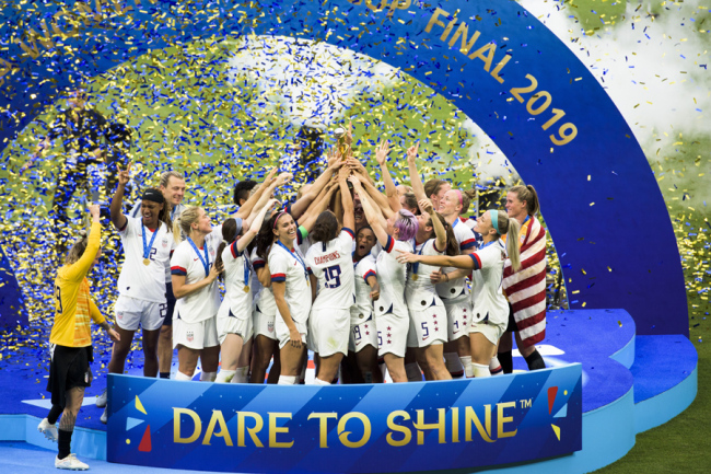 Members of the U.S. women's national team celebrate after winning the Women's World Cup Final against the Netherlands at Parc Olympique Lyonnais in Lyon, France, July 7, 2019. [File photo: IC]