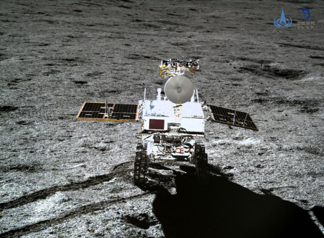 Photo taken by the lander of the Chang'e-4 probe on Jan. 11, 2019 shows the rover Yutu-2 (Jade Rabbit-2). [File photo: China National Space Administration]