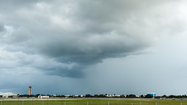 Rain pours over Fort Lauderdale International Airport as Hurricane Dorian approaches the coast of Florida, USA, September 1, 2019. [Photo: IC]