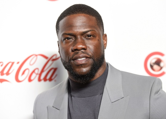 In this April 4, 2019 file photo, Kevin Hart poses for photos at the Big Screen Achievement Awards at Caesars Palace in Las Vegas. Hart has been injured in a car crash in the hills above Malibu on Sunday, Sept. 1. [Photo: AP]