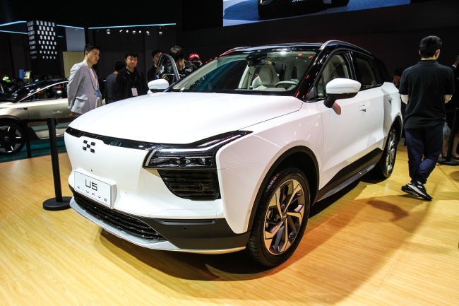 An Aiways U5 electric SUV is displayed during the 18th Shanghai International Automobile Industry Exhibition, also known as Auto Shanghai 2019, in Shanghai, China, April 16, 2019. [File Photo: IC]