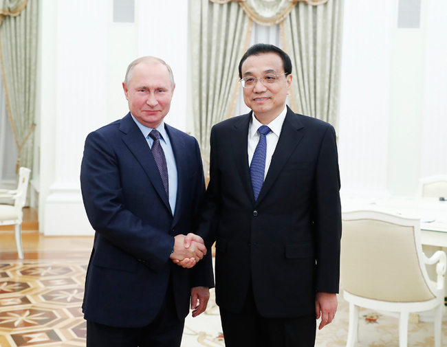 Chinese Premier Li Keqiang meets with Russian President Vladimir Putin at the Kremlin in Moscow, Russia, Sept. 18, 2019. [Photo: Xinhua]