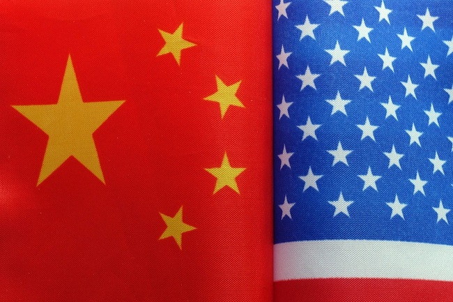 National flags of China and the United States. [File Photo: IC]