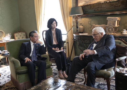 Chinese State Councilor and Foreign Minister Wang Yi meets with former U.S. Secretary of State Henry Kissinger on Friday, September 27, 2019. [Photo: fmprc.gov.cn]