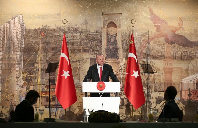 Turkish President Recep Tayyip Erdogan speaks during his meeting with foreign journalists at Dolmabahce Office in Istanbul, Turkey on October 18, 2019. [Photo: IC/Anadolu Agency/ABACAPRESS.COM]
