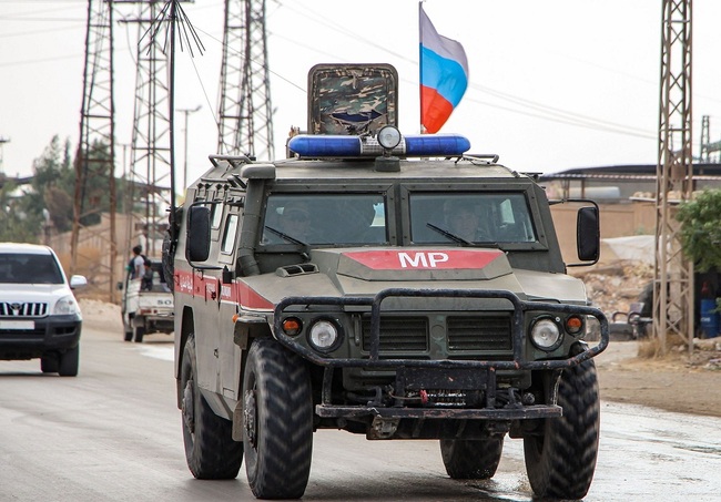 Russian military police vehicles drive in the north of Syria's Aleppo province on October 25, 2019. [File Photo：VCG]