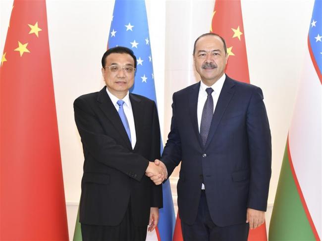 Chinese Premier Li Keqiang holds talks with Uzbek Prime Minister Abdulla Aripov in Tashkent, Uzbekistan on November 1, 2019. [Photo: Xinhua/Yin Bogu]