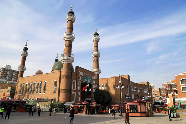 A view of International Grand Bazaar in Urumqi, Xinjiang Uygur Autonomous Region. [File Photo: VCG]